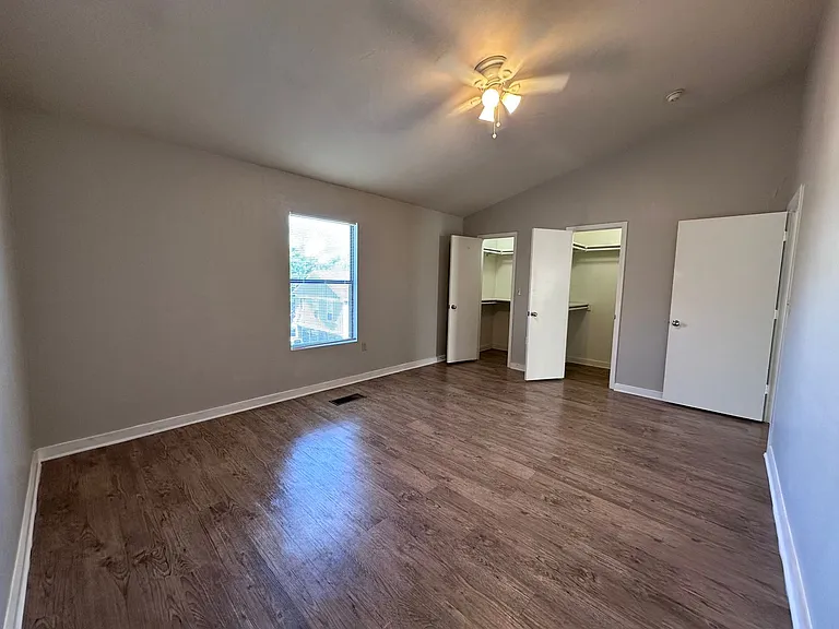 Allen Place — Photo 13