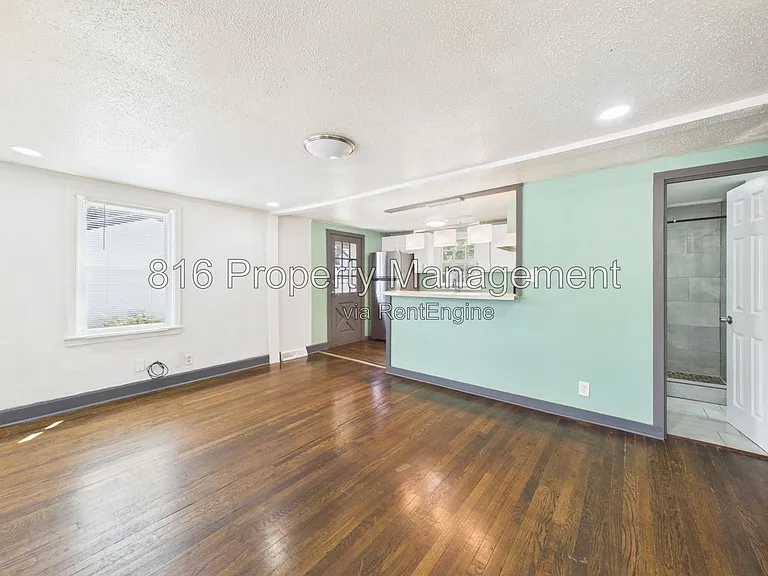 810 S Woodland Ave — Photo 4