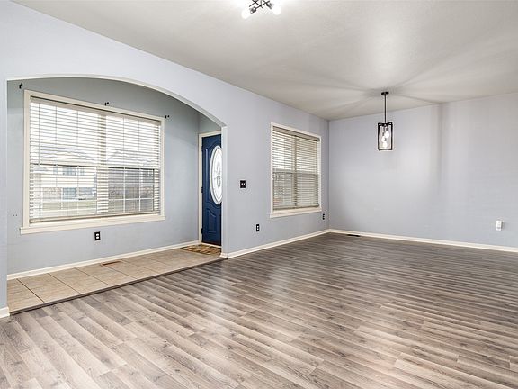 4th image of 3834 Marigold Dr