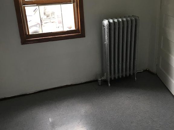 Beautiful Large 3 bedroom in SOUTH ORANGE.. next to SETON HA