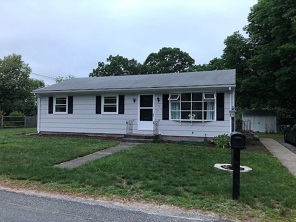 2nd image of 136 Highland Ave