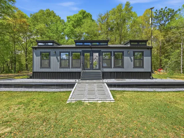 401 Holley King Rd, Defuniak Springs, FL 32433