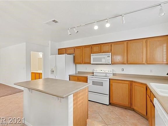 4th image of 10284 Gaeta Pl