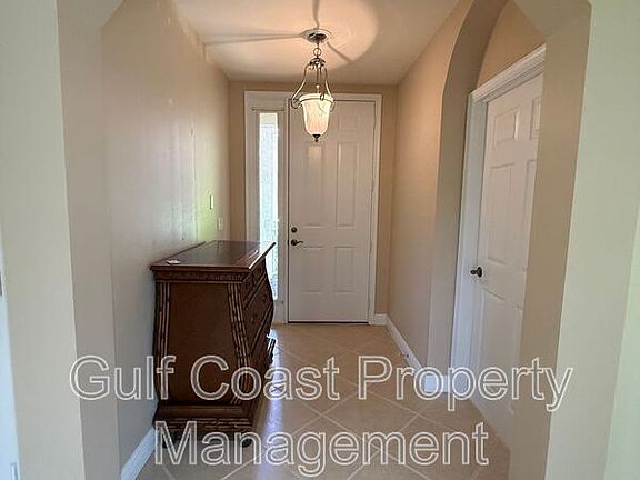 5th image of 13860 Avon Park Cir APT 104