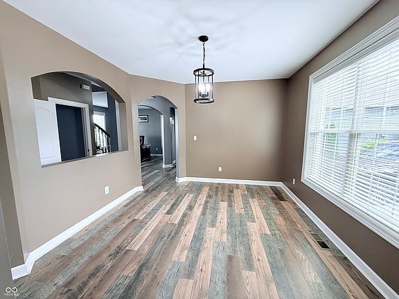 4th image of 12516 Bellingham Blvd