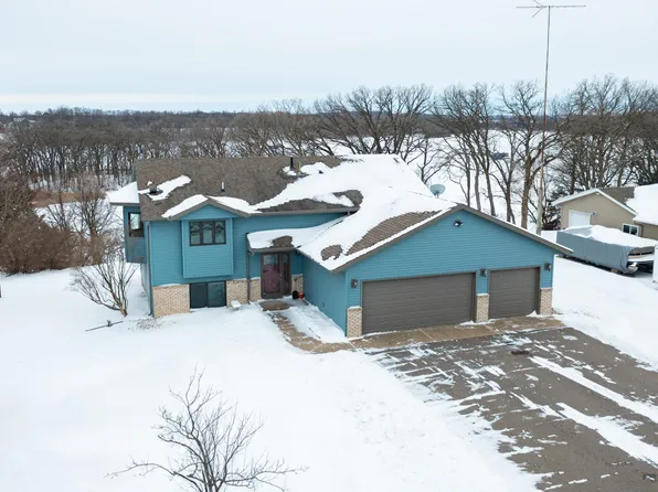 20845 Becker Lake Cir, Richmond, MN 56368