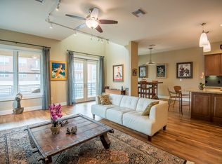 3300 W 7th St APT 206, Fort Worth, TX 76107