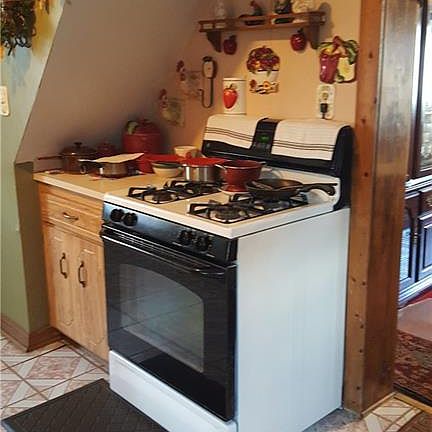 3rd image of 3122 W 56th St