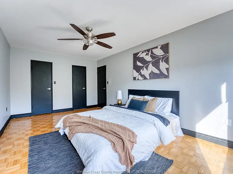 2144 Pelissier St #402 — Photo 14