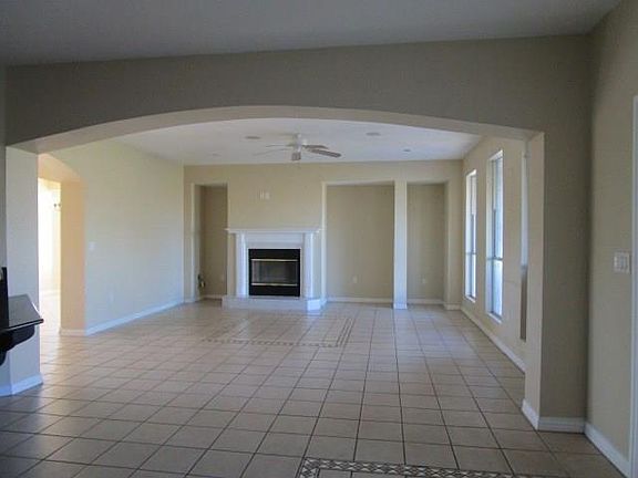 3rd image of 4504 Blackburn Ave