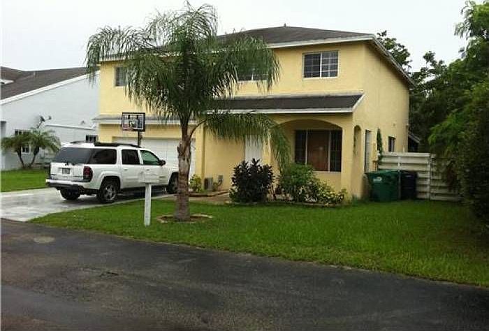 2nd image of 13910 SW 144th Ln