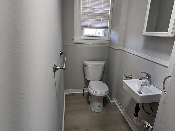 4th image of 242 High St Unit 3N