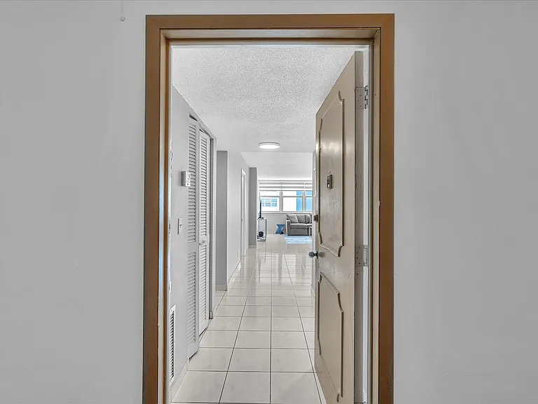 1410 S Ocean Dr #1103 — Photo 2