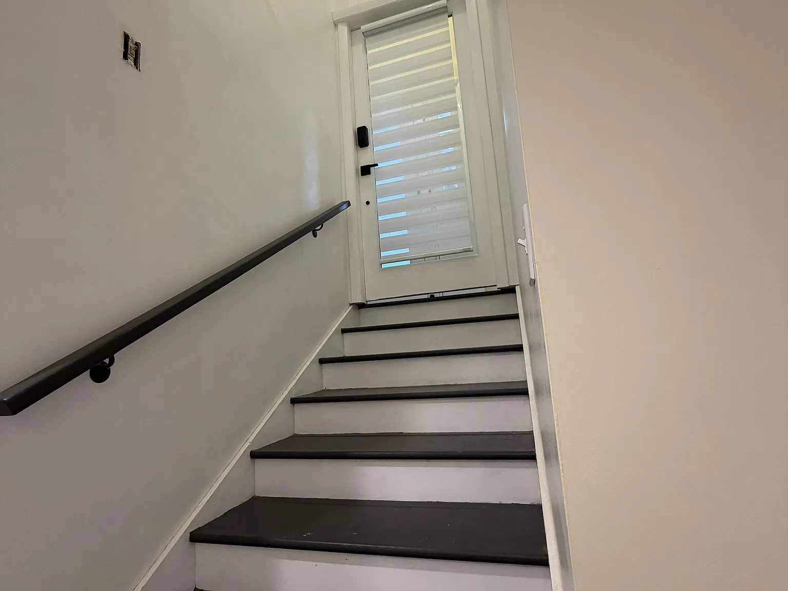 Studio, 1015 sqft, $2,200 — Photo 4