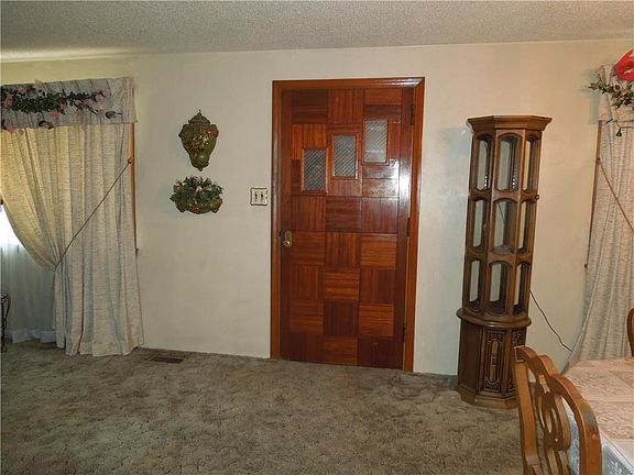 5th image of 1866 N 37th St