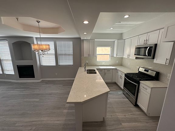 5th image of 5224 Corteen Pl Unit 4