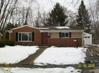 22160 Ontaga Ct, Farmington Hills, MI 48336