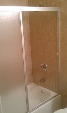 4th image of 1112 Evelyn Ln APT A