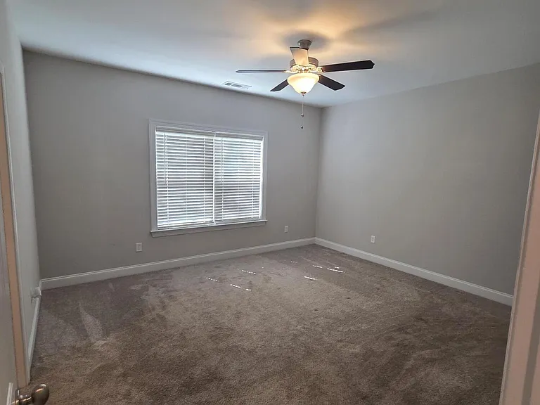 2105 Thornbury Cv — Photo 20