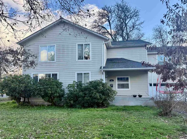 451 Oak Ter, Sweet Home, OR 97386