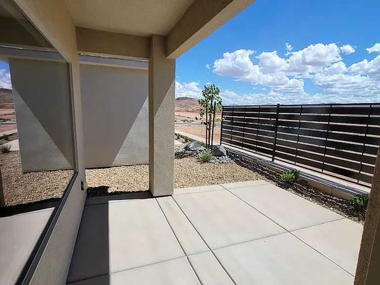 515 S Stewart Creek Cv — Photo 28