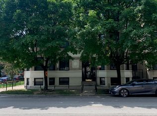 903 W Sheridan Rd APT 3, Chicago, IL 60613