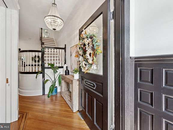 3rd image of 1854 3rd St NW