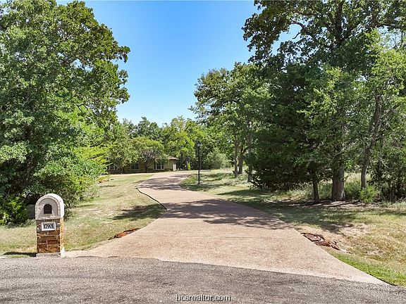 2nd image of 17901 Osage Trail Dr