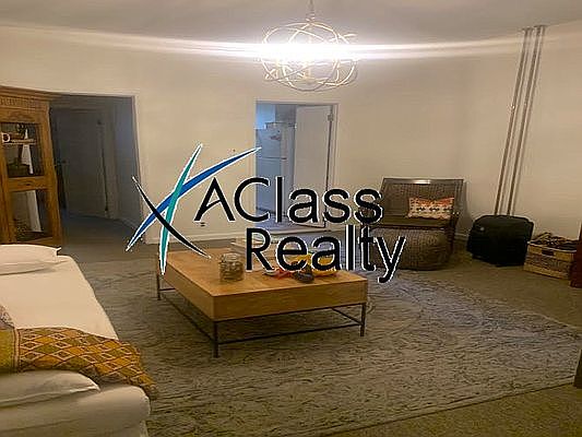4th image of 30-31 42nd St #2