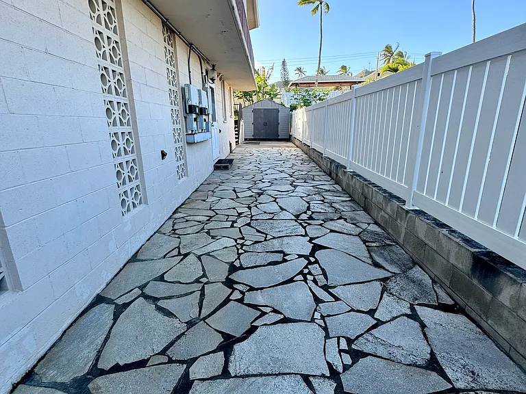 Mokapu Blvd — Photo 14