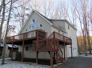 239 Four Seasons Dr, Drums, PA 18222