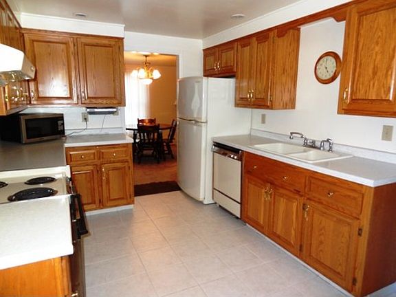 5th image of 2022 E Vista Cir