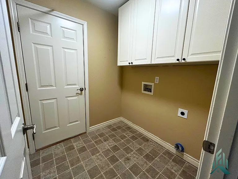 1762 Antelope Cir SW — Photo 18