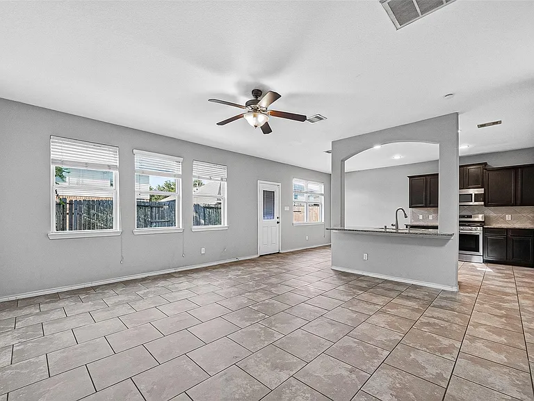 1326 Seagler Pond Ln — Photo 12