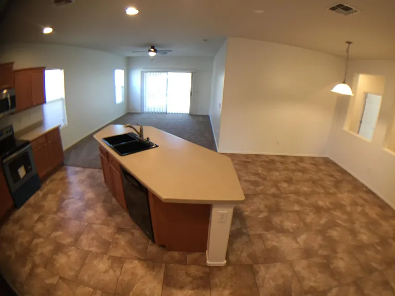 5814 W Pedro Ln — Photo 8