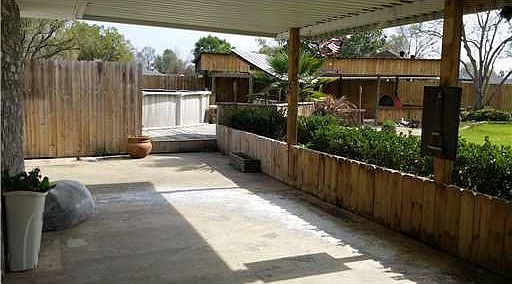 4th image of 909 Azalea Ln