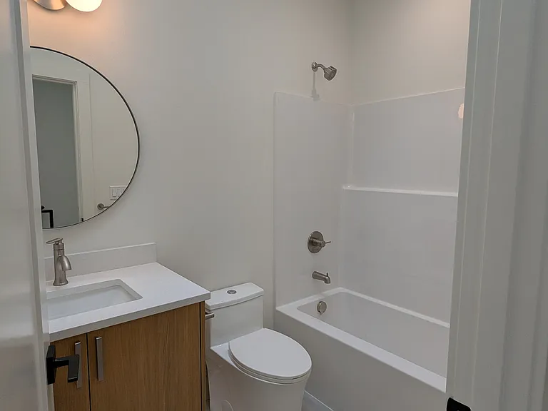 5041 SE King Rd #B — Photo 12