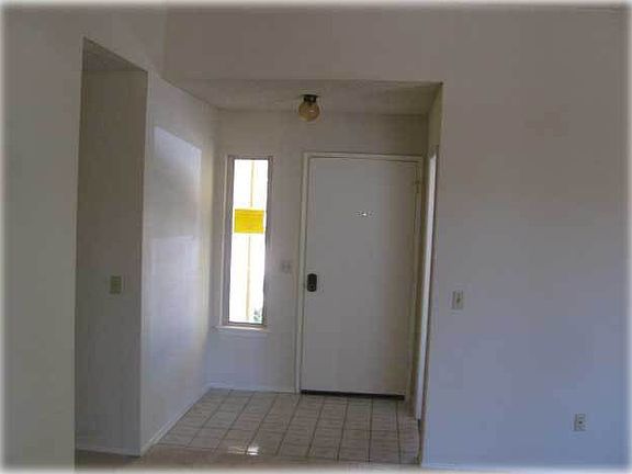 5th image of 15130 Willow St