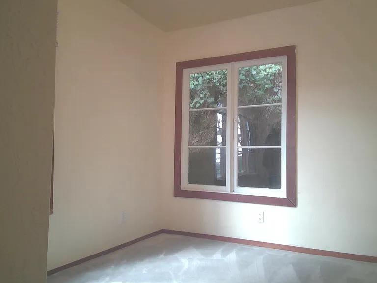344 N Ferndale Ave — Photo 3