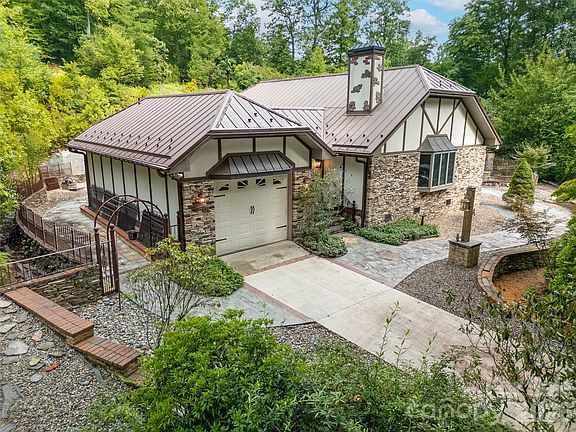4th image of 275 Hubbard Hollow Rd