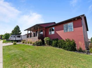 222 Sandra Ln, Rapid City, SD 57701