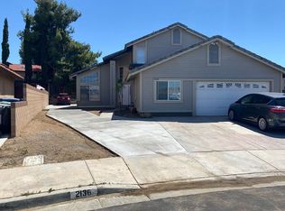 2136 Goldrush Ave, Palmdale, CA 93551