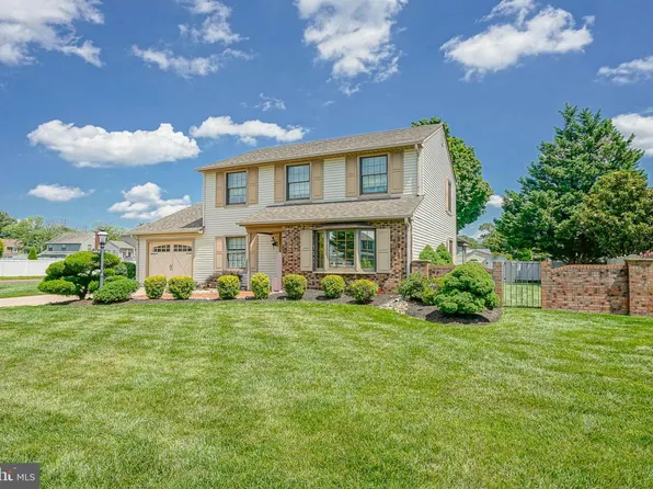 2530 Tauton Dr, Pennsauken, NJ 08109