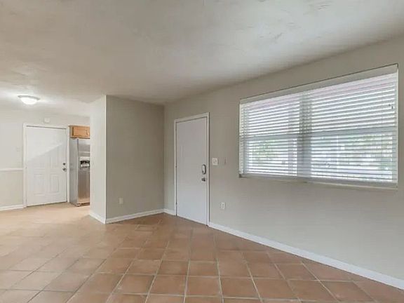 4th image of 1032 Ibis Rd