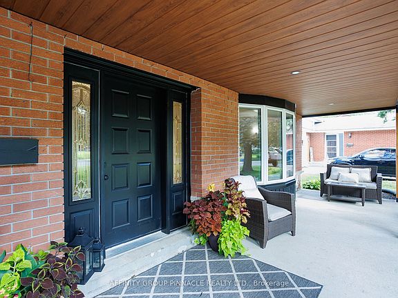 5th image of 77 Sanderling Cres