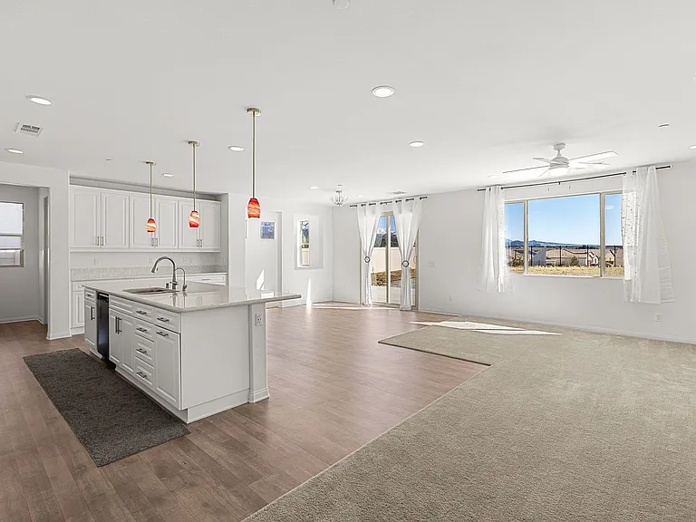 1500 Yucca Ct — Photo 6