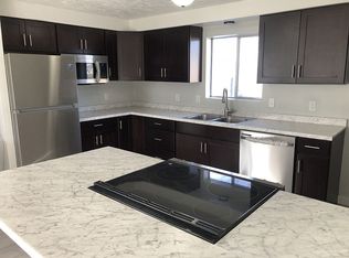 354 W 160 N - Property Image