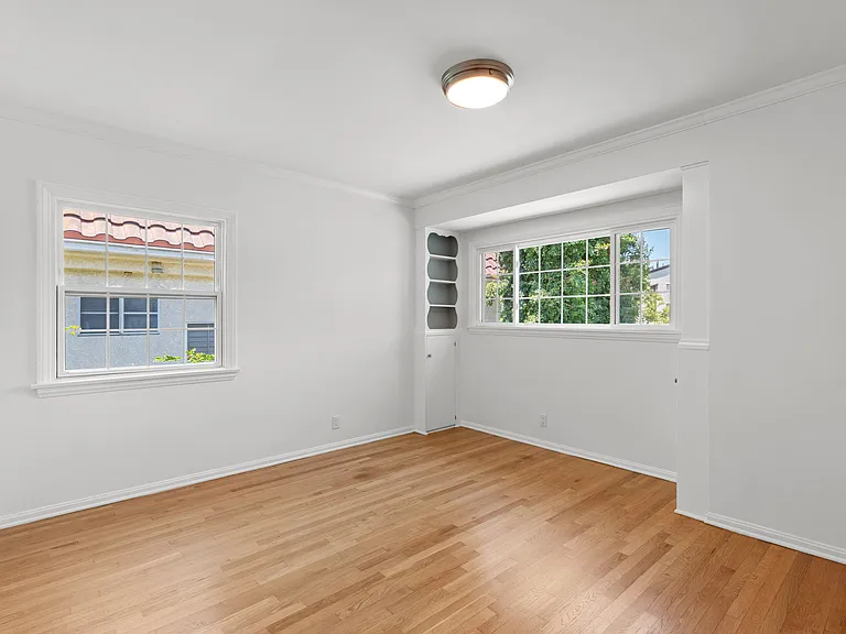 4460 Moorpark Way #4460 — Photo 16