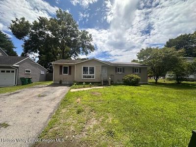 4 Morris Drive, Hyde Park, NY, 12538