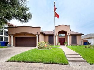 137 Lake Chapala Dr, Laredo, TX 78041